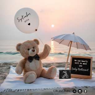Ours adorable et Faire-part de grossesse au bord d