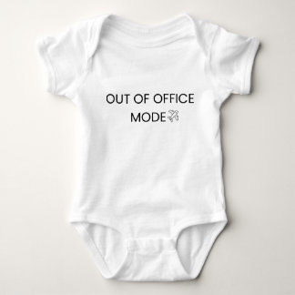 Out of Office Mode – Funny Minimal QuoteT-Shirt Baby Strampler
