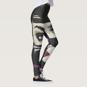 'Out of the Dark' Gemälde auf einem Leggings