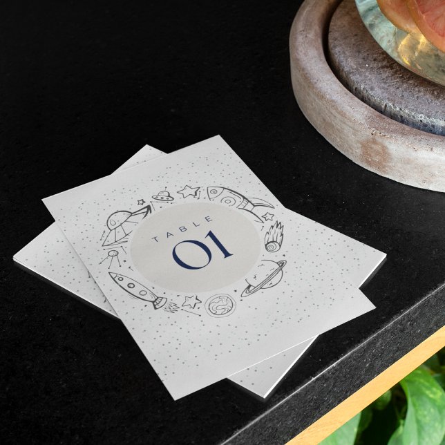 Out to space Birthday Party Table Flat card Einladung (Von Creator hochgeladen)
