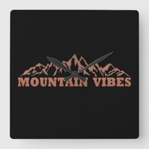 Outdoor-Mountain-Vibes-Abenteuer Quadratische Wanduhr