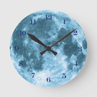 Outer Space Astronomy Astronaut Nursery Moon  Runde Wanduhr