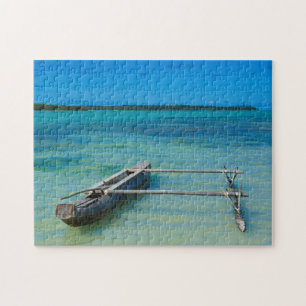 Outrigger-Kanu im Schwarzen Ozean