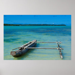 Outrigger-Kanu im Schwarzen Ozean Poster