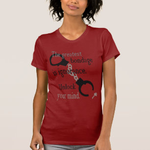 Ouvrez le T-shirt de vos dames rouges d'esprit