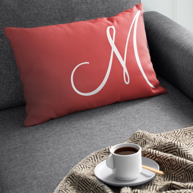 Oversifiziertes Monogramm Minimalistisches Rotes O Lendenkissen (Von Creator hochgeladen)