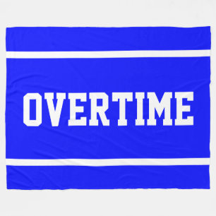 OVERTIME Athletic Weiße Textstreifen auf Königlich Fleecedecke
