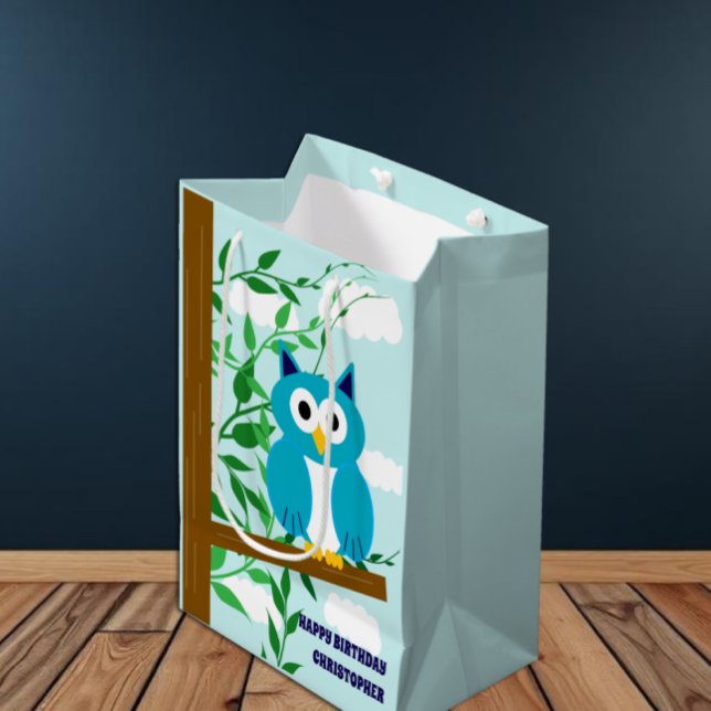 Owl Birthday Mittlere Geschenktüte (Von Creator hochgeladen)