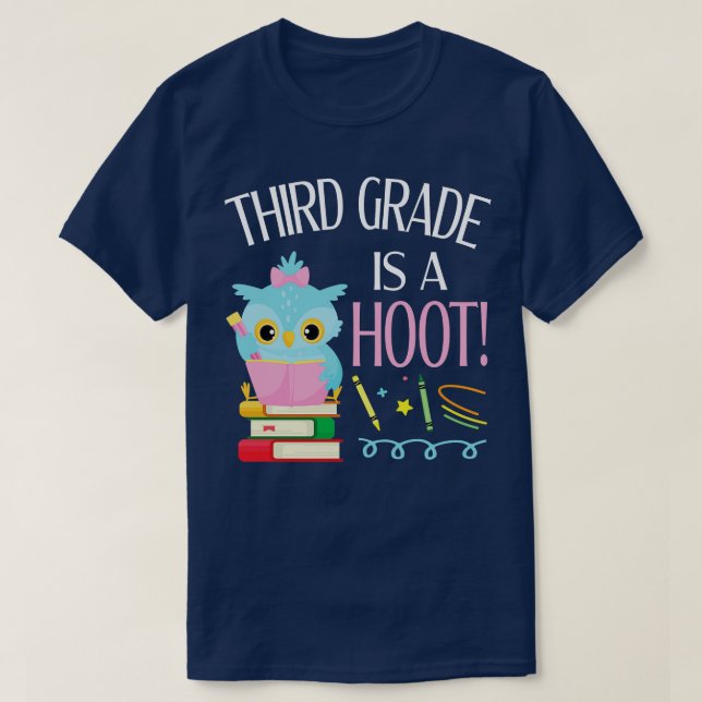 Owl Studenten Lehrer und Bücher Dritte Klasse ist  T-Shirt (Design vorne)