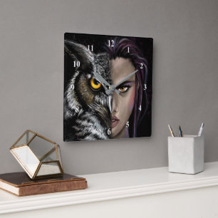 Owl Woman Clock Quadratische Wanduhr