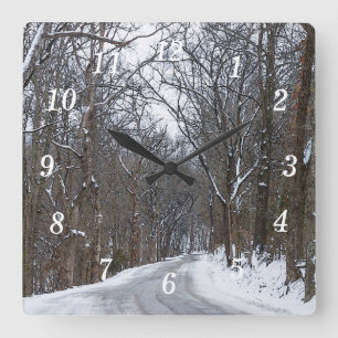 Ozark Snow Covered Road Painterly Wall Clock Quadratische Wanduhr