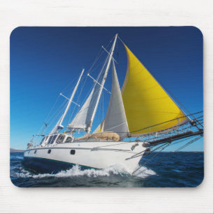 Ozean-Segeln in einer Yacht Mousepad