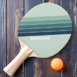 Ozeangrüne Nostalgie mit Namen gestreift Tischtennis Schläger<br><div class="desc">Das Ocean Green Nostalgic Striping Pong Paddle verleiht Ihrem Spiel eine ganz besondere Note. Das Design ist von den ruhigen Meerestönen inspiriert. Personalisieren Sie es mit Ihrem Namen für eine einzigartige Touch, die jedem Spiel Charakter verleiht. Dieses Paddel eignet sich perfekt für Spieler, die sowohl Leistung als auch Flair schätzen....</div>