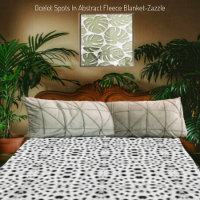 Ozelot-Spots in Abstrakt-Vlies-Decken