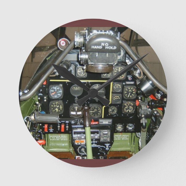 P-51 MUSTANG RUNDE WANDUHR (Vorderseite)