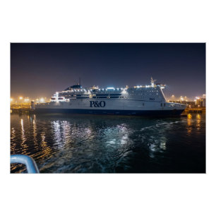 P&O Pride of Hull Fähre bei Nacht Poster