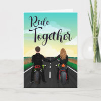 Paar auf Motorrädern zum glücklichen Jahrestag
