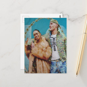 Paar im goldenen und blauen Rahmen Collage Postkarte