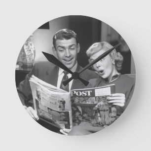 Paar-Lesezeitschrift Runde Wanduhr