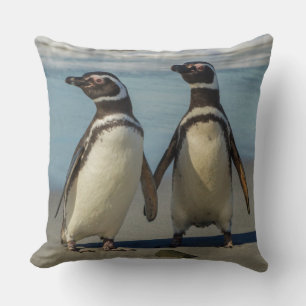 Paar Pinguine am Strand Kissen
