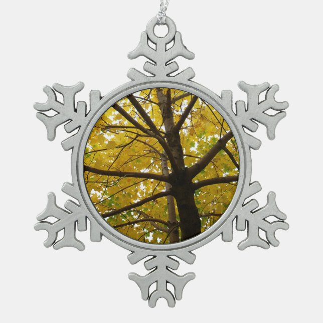 Paare der gelben Ahornbäume Herbstnatur Schneeflocken Zinn-Ornament (Vorderseite)