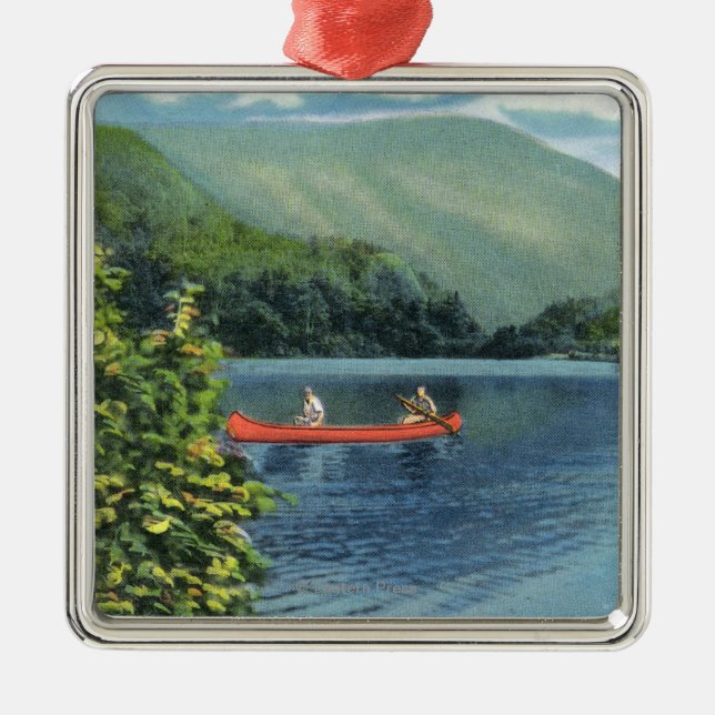 Paare, die auf einem See Canoeing sind Silbernes Ornament (Vorne)