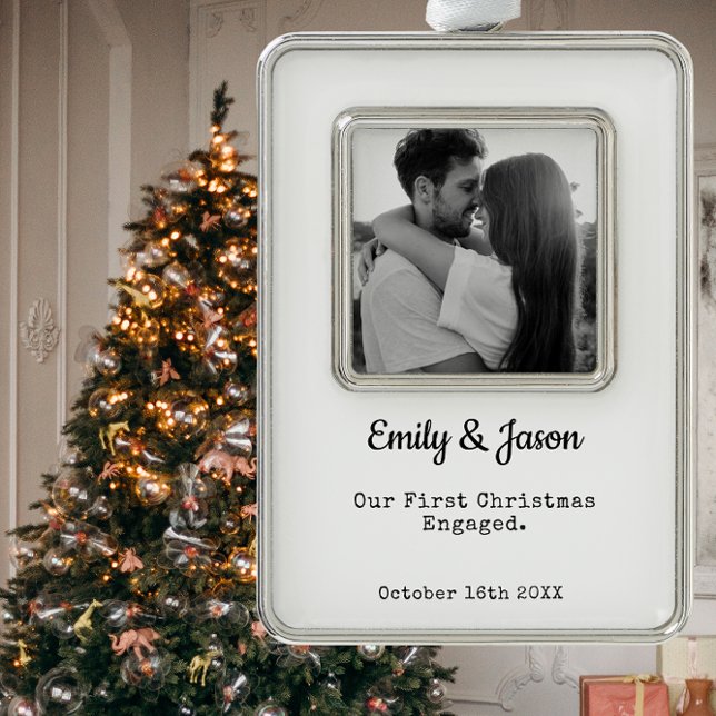 Paare Verlobung Custom Foto Gerahmte Ornamente Rahmen-Ornament Silber (Engaged Couple Holiday Tree Ornament with Custom Photo Template. Makes a wonderful Christmas Gift. )