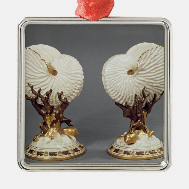 Paare Worcester-Vasen geformt als Nautilus Silbernes Ornament (Vorne)