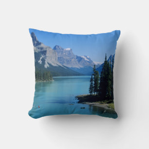 Paddeln auf dem Maligne Lake bei Spirit Island Kissen