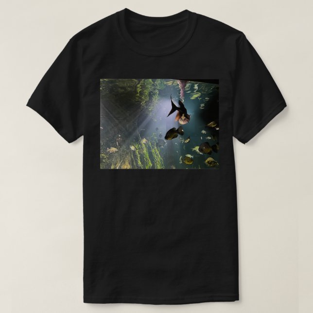 Paddlefish Schwimmen im Tennessee Aquarium T-Shirt (Design vorne)