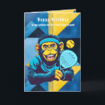 Padel Primat Party Feiertagskarte<br><div class="desc">🎾 🐒 "Ape solut Smashing Birthday!" Diese Karte ist nicht nur ein Vergnügen, sie ist hier, um einen Kokospalmenlachen direkt auf den Pdel-Hof Ihres Herzens zu locken. Front und Mitte? Ein freudlicher Schimpanse mit einem Paddelschläger und einem schelhaften Glint in seinem Auge, eindeutig Mitte Match gegen Pater Time. Hintergrund? Ein...</div>