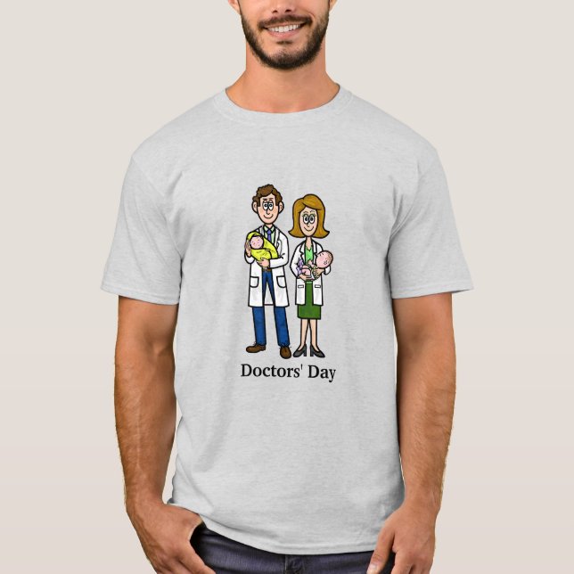 Pädiatrische Ärzte, die den T - Shirt von Babys ha (Vorderseite)