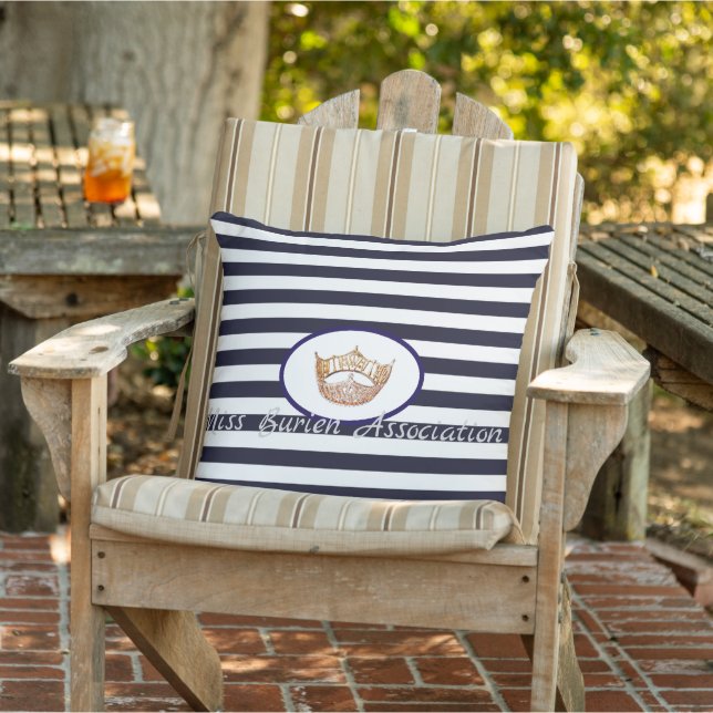 Pageant Crown Stripes Outdoor Throw Kissen (Stuhl )