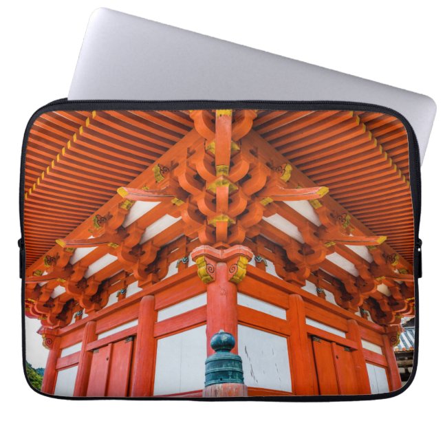 Pagoda Bottom up Perspektive, Miyajima Laptopschutzhülle (Vorderseite)