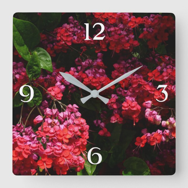 Pagoda Flowers Colorful Red and Pink Quadratische Wanduhr (Vorderseite)
