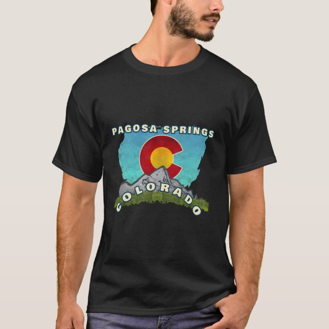 Pagosa springs Colorado Mountain und Flag C T-Shirt (Vorderseite)
