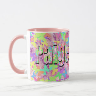 Paige, Girls Nome Logo auf Pastellschmetterlingen, Tasse