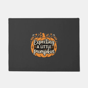 Paillasson Attendant un Petit Citrouille Halloween Vêtements