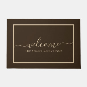 Paillasson Brown Taupe Élégant Script Nom de famille Bienvenu