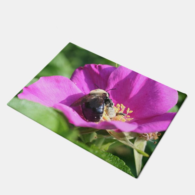 Paillasson Bumble Bee Sur Rose Rose Nature (Incliné)