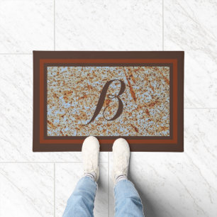 Paillasson Conception de monogramme personnalisé en métal rou