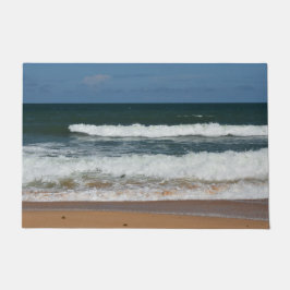 Paillasson Des Vagues De Plage S'Écrasent Sur Le Bord De Mer