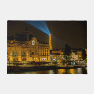 Paillasson Musée d'Orsay à Paris la nuit