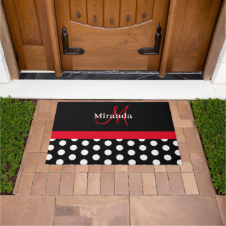 Paillasson Noir blanc Monogramme rouge Polaire