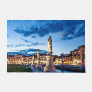 Paillasson Rangée de statues illuminées à Padova