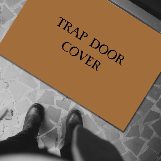 Paillasson "TRAP PORTE COVER" drôle introverti (The perfect funny doormat for introverts, the antisocial, + lovable grumps. Fun and a bit sarcastic!)
