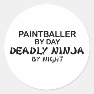 Paintballer Tote Ninja durch Nacht Runder Aufkleber