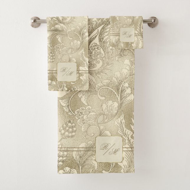 Paisley Garden Floral Monogram Gold/Gold ID750 Badhandtuch Set (Insitu)