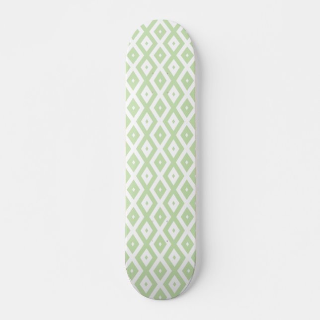 Pale green and white diamond pattern skateboard (Vorne)
