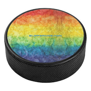 Palet De Hockey Le drapeau tie-dyé de SlipperyJoe arc-en-ciel pres